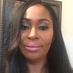 Meet your Posher, Juana